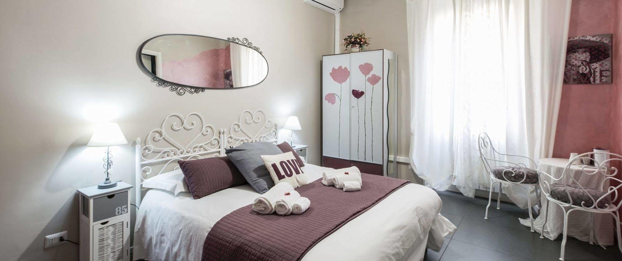 ローマ ベッド　アンド　ブレックファースト　ル　デュ　シヴェット Bed & Breakfast エクステリア 写真